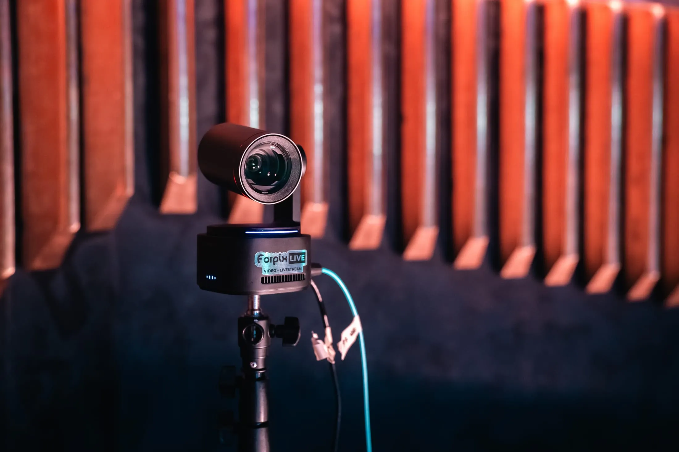Kamera Forpix Live nasazená v sále koncertní haly
